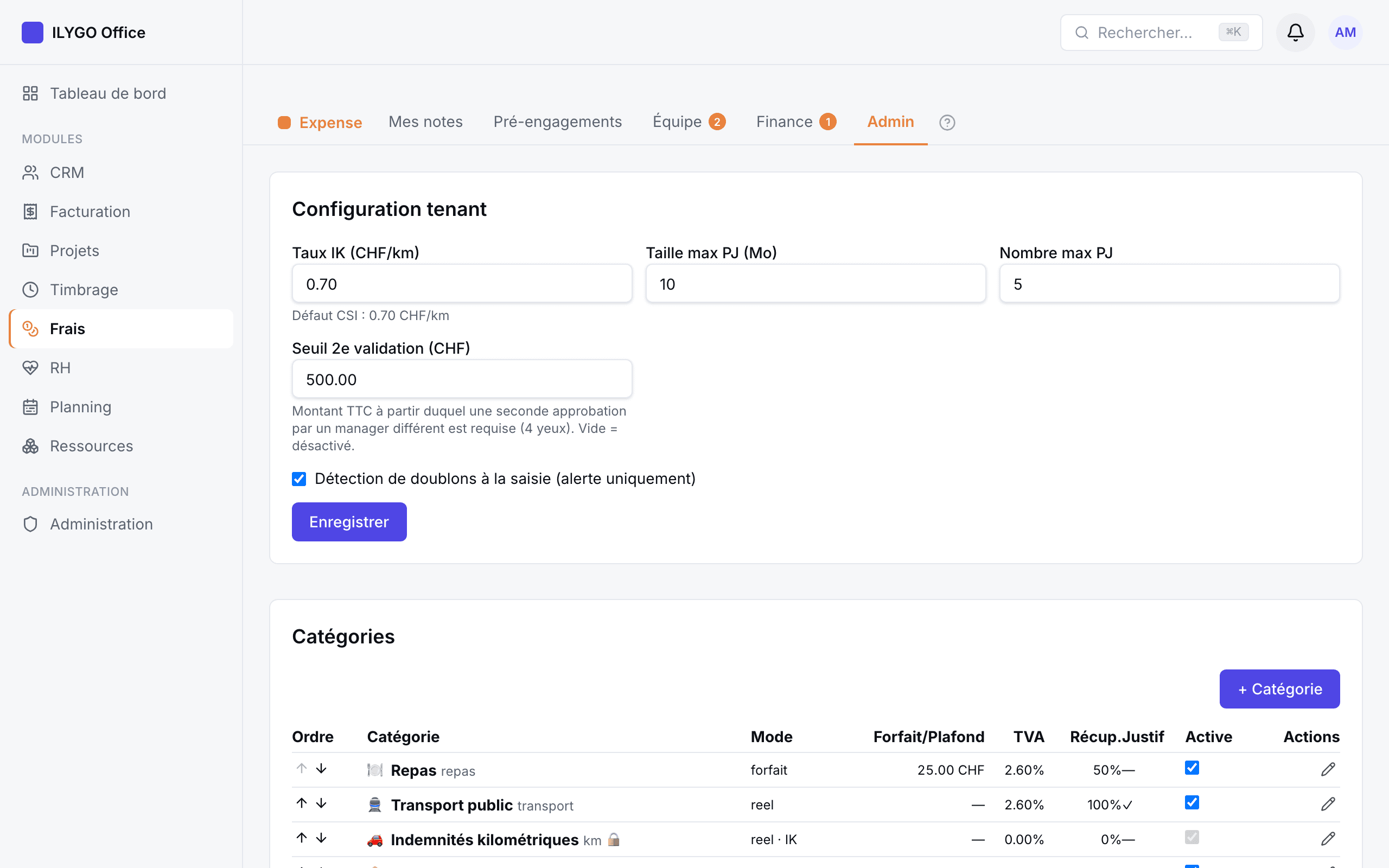Page d'administration avec la configuration du tenant et le tableau des catégories