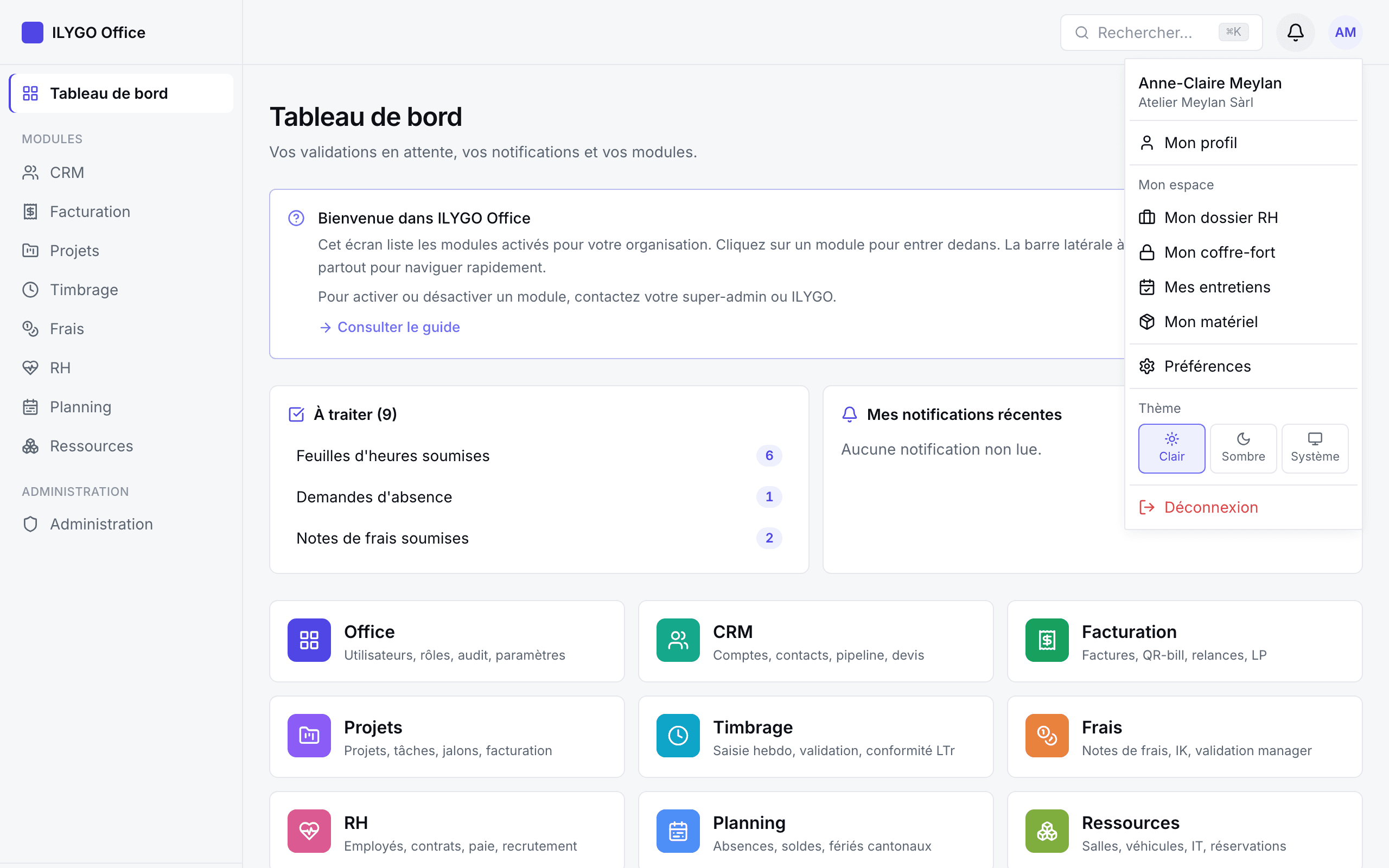 Menu utilisateur ouvert : profil, dossier RH, coffre-fort, thème et déconnexion